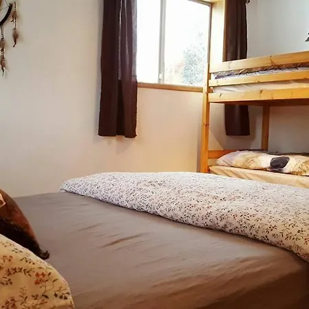 Wettstone Guest Ranch Bed & Breakfast Bridge Lake Room photo